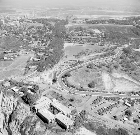 Aerial view of La Jolla Shores Drive, Scripps Institution of Oceanography, and UC San Diego (looking northeast)