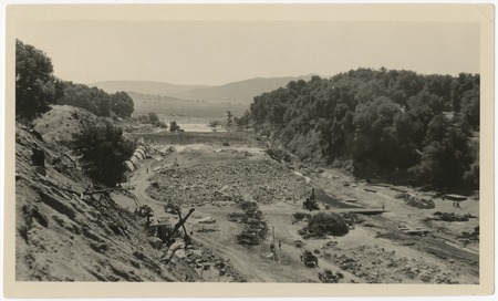 Henshaw Dam construction