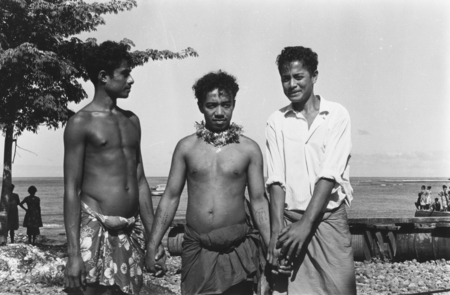 Three men, Futuna