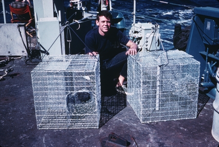 MV 68-I - Ronald McConnaughey with 3-chambered traps, Gulf of California