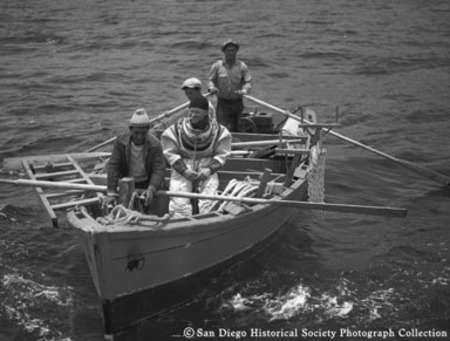 American Agar Company kelp diver and other men in rowboat