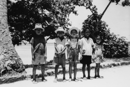 Downwind Expedition, Easter Island, R/V Spencer F. Baird. [Group Photo, Children at] Fakarava Atoll, Tuamotu Islands