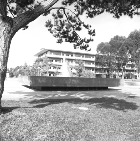 Fountain in Revelle Plaza, UC San Diego
