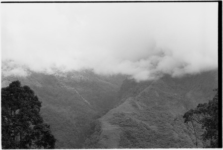 Mountains of Schrader Range, towards Turamku