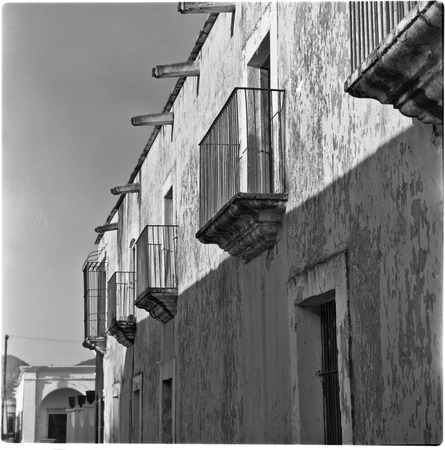 Building façade in Álamos
