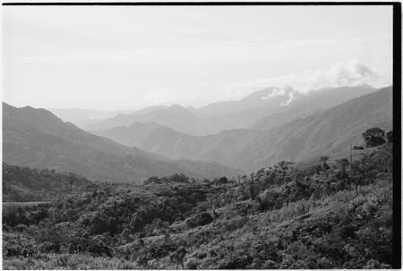 Bismarck Range mountains, lower Simbai-Regan Valley