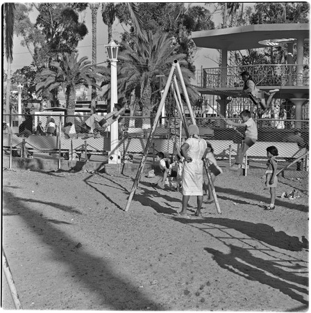 Children playing in Teniente Guerrero Park
