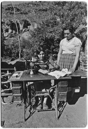 Sewing at Rancho Vivelejos