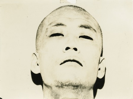 Ping: Performance photographs: Photograph of actor Maro Sekiji