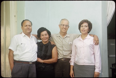 Salvador Villaseñor, Esther de Villaseñor, Howard Gulick, Yolanda Villaseñor