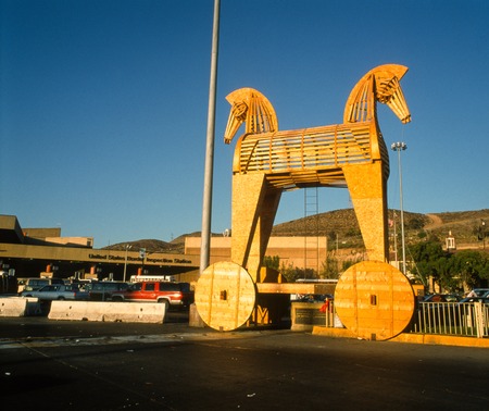 Toy an Horse: Installed at the U.S.-Mexico border crossing