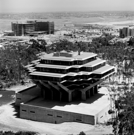 Aerial view of the Geisel Library (east), UC San Diego
