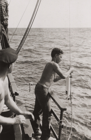 [Gulf of California Expedition: Man attaching Nansen bottle to wire] 6