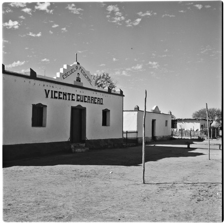 The federal school of Vicente Guerrero in the Los Mochis area