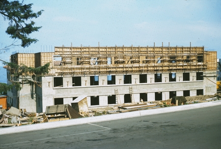 Ritter Hall addition under construction at Scripps Institution of Oceanography. 1955.
