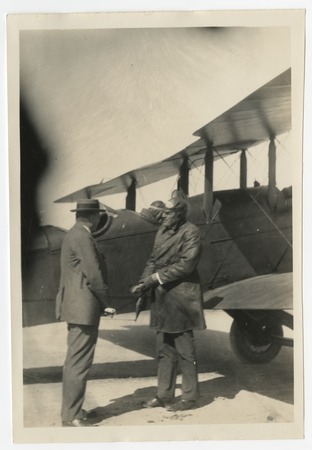 Ed Fletcher preparing for a round-trip flight from San Diego to Phoenix with pilot Hap Arnold