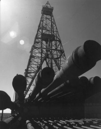 Glomar Challenger Derrick and Drill Pipe