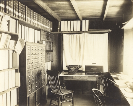 The library in the &quot;Little Green Laboratory&quot; at La Jolla Cove, which housed the Marine Biological Association of San Diego...