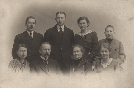 Sverdrup Family: Left to Right top tow: Harald Ulrik Sverdrup, Einar Sverdrup, Mimi Sverdrup and Jacob Sverdrup. Front row...