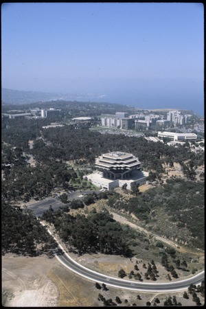 Geisel Library and John Muir College