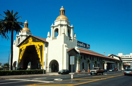 Sails Project: general view of Santa Fe train station with facade