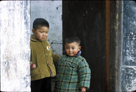 Wuxi, Ho Lo Production Brigade: Children