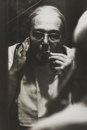 Leo Szilard, shaving sequence, New York - 8