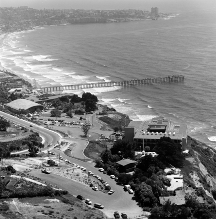 Aerial view of La Jolla Shores and Scripps Institution of Oceanography (looking south), with the Southwest Fisheries Cente...