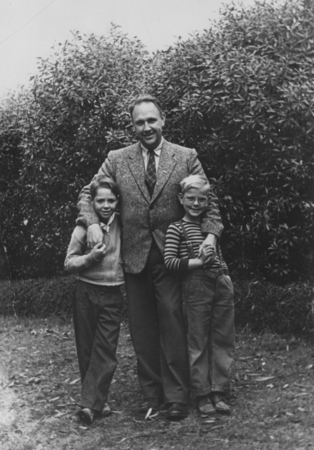 Denis Llewellyn Fox with his two sons Ron and Steve Fox. Fox worked at Scripps Institution of Oceanography as an instructo...