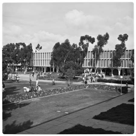 Revelle Plaza | Library Digital Collections | UC San Diego Library