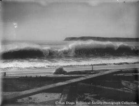 Ocean waves and storm damage at Coronado beach