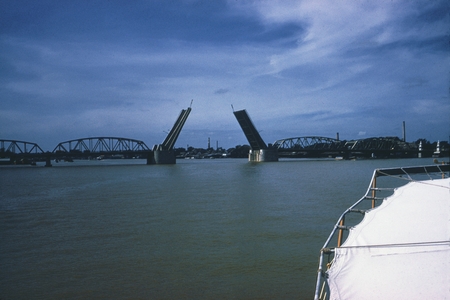 Bangkok Bridge leading to Thon Buri Open 10am to 2pm