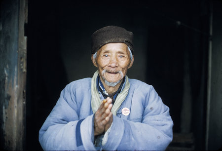 Wuxi, Ho Lo Production Brigade: Elderly Citizen