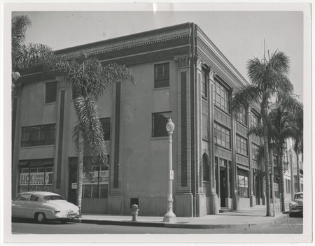 Side of the old Guymon Building (9th and E St., San Diego)