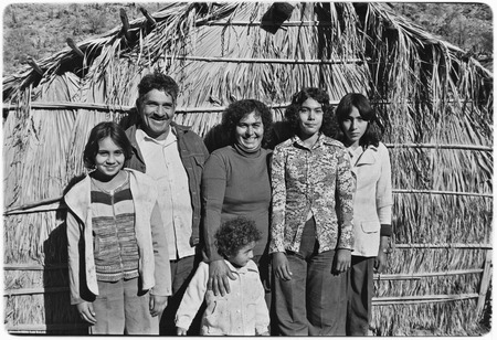 José Rosas Aguilar Villavicencio family at Rancho El Potrero