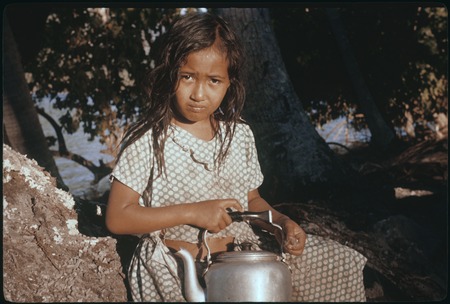 Young girl in French Polynesia, Oramatoua&#39;s Fa&#39;amu daughter