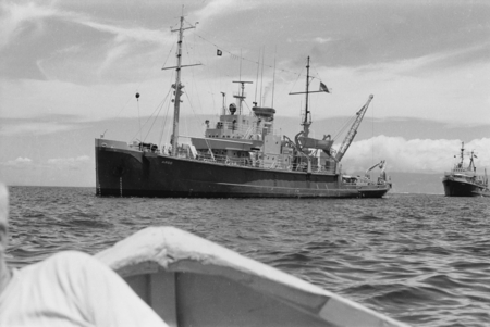 [R/V Spencer F. Baird and R/V Horizon on Vermilion Sea Expedition]