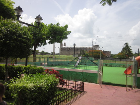 Playground, Tecoh