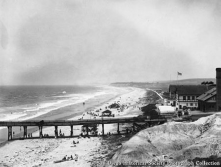 Del Mar beach scene showing pier and bathhouse