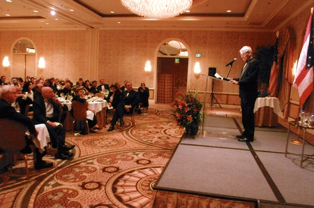 Charles D. Keeling addressing the audience at the Tyler Prize award ceremony