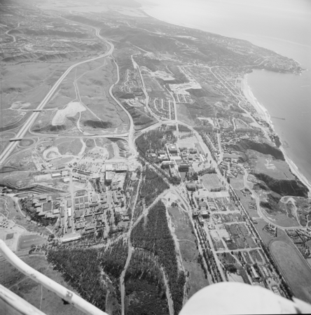 Aerial view of UC San Diego campus with Scripps Institution of Oceanography at middle right