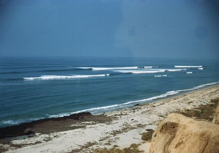 Southerly swell showing convergence, San Onofre  beach, California
