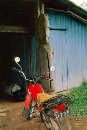 Motorbike and TamTam, Rural Santo