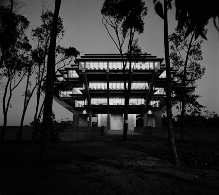 Geisel Library at dusk, UC San Diego