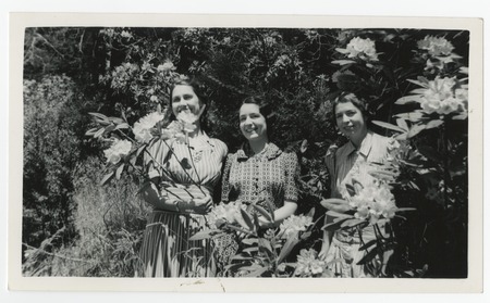 Virginia English Fletcher, Aída Sullivan Rodriguez and Catherine Fletcher Taylor