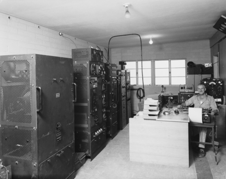 Radio shack (interior), Business Office, Scripps Institution of Oceanography
