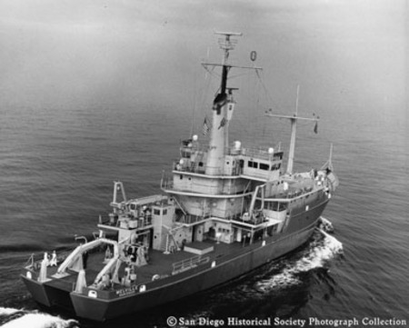 Scripps research vessel Melville at sea