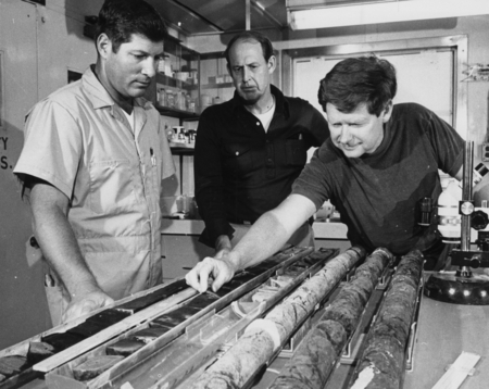 ANCIENT PACIFIC CORES - Edward L. Winterer, right, Chairman of The Graduate Department at Scripps Institution of Oceanogra...