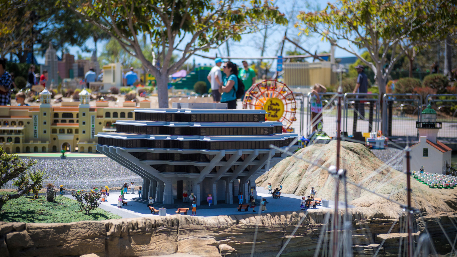 Photo of a LEGO Geisel Library structure at LEGOLAND California.